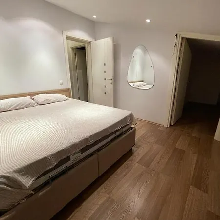 فيلة Private Near The Sea,4+1,pools,sauna,jacuzzi *